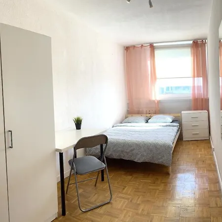 - Ul Sliczna Wrocław